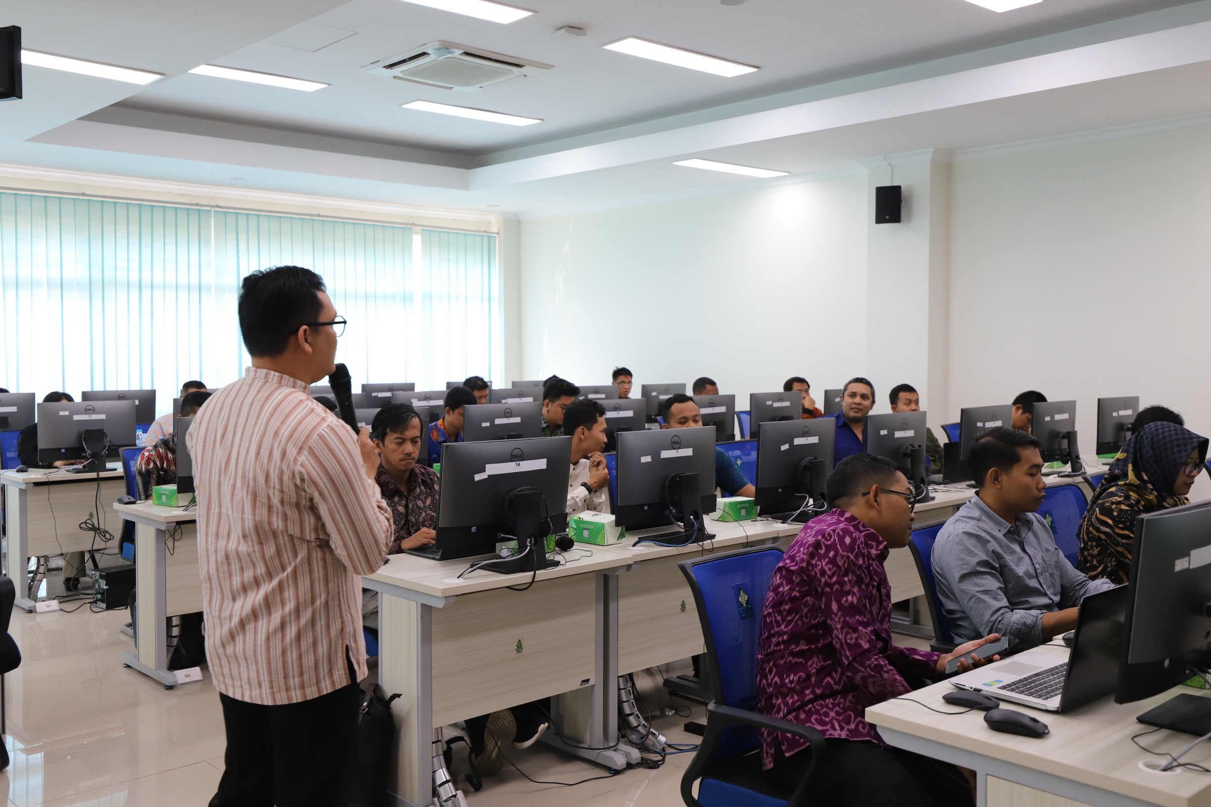 UIN SATU Tulungagung Hadiri Pendampingan Nasional PPID Zona 1